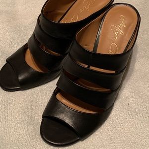 New, only tried them on but never wore them.